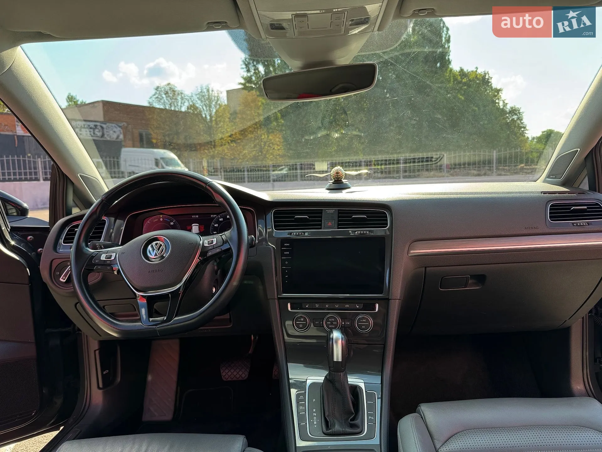 2020 Volkswagen Golf - мініатюра 15
