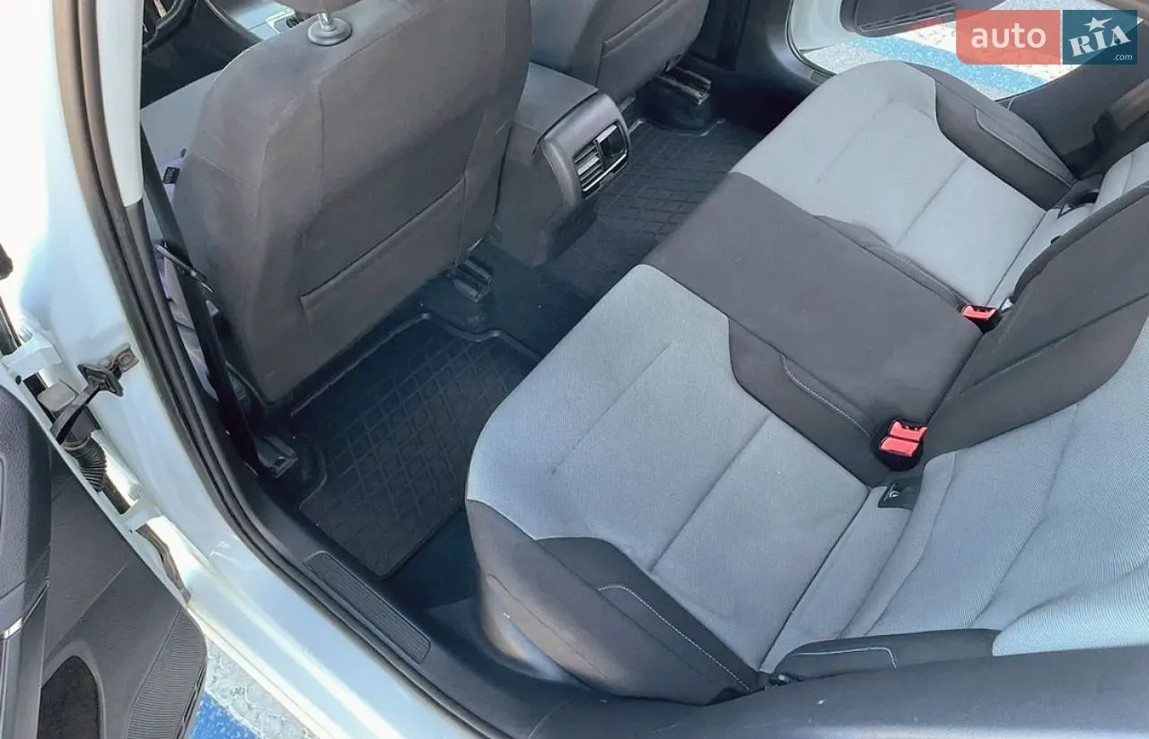 2014 Volkswagen Golf - мініатюра 6