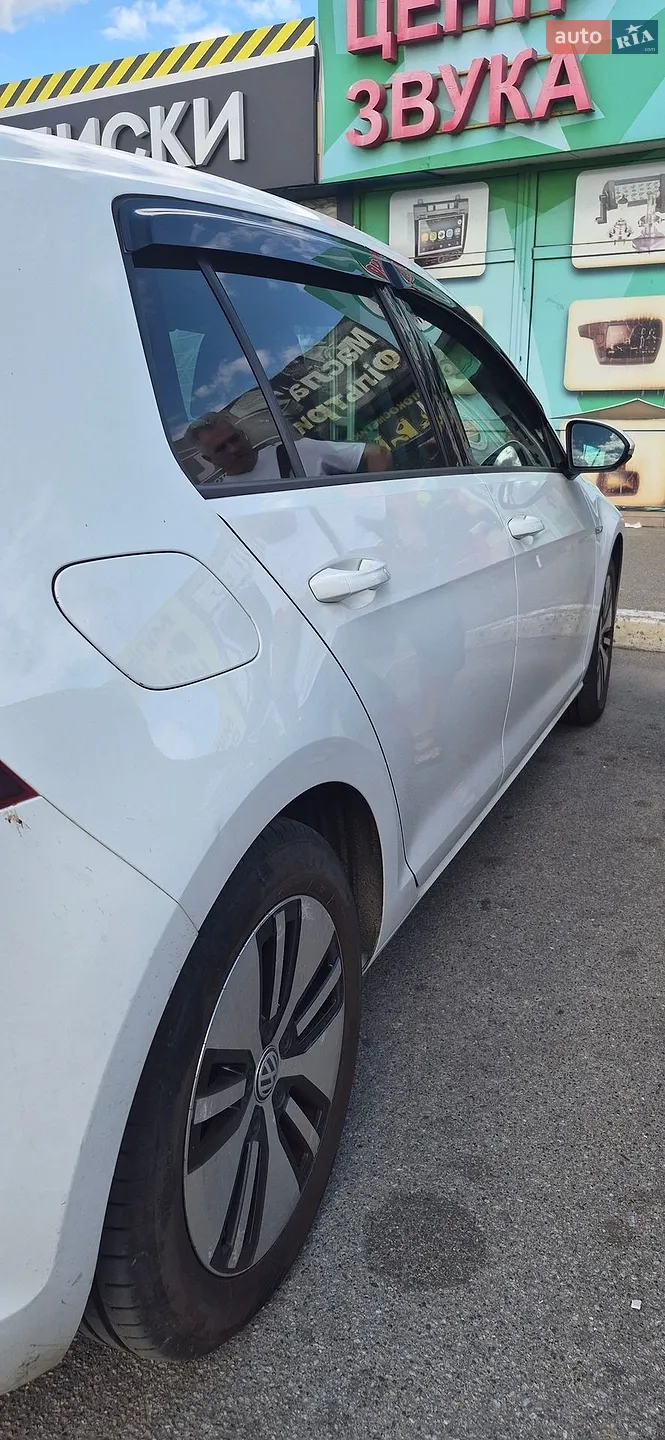 2016 Volkswagen Golf - мініатюра 4