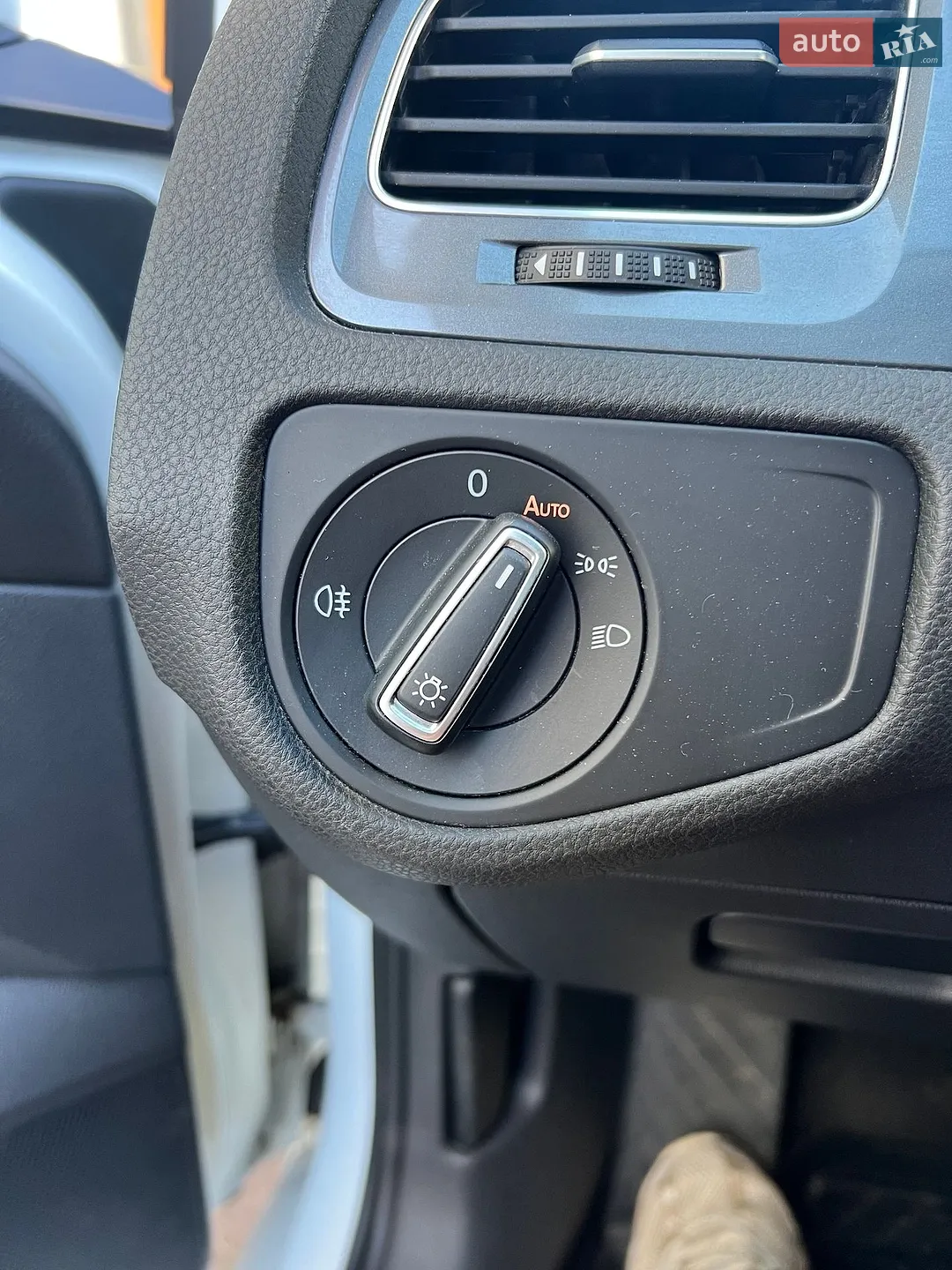 2015 Volkswagen Golf - мініатюра 33