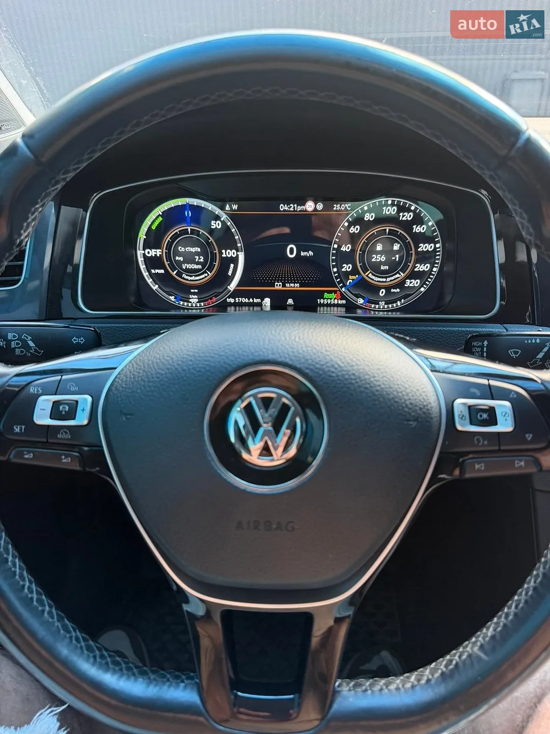 2017 Volkswagen Golf - мініатюра 26