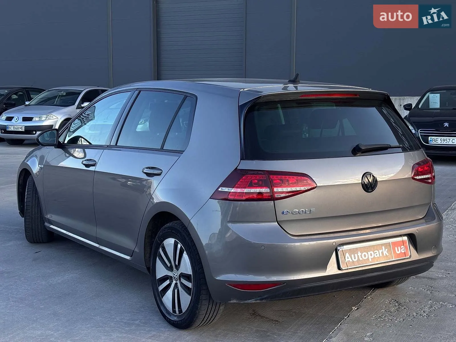 2014 Volkswagen Golf - мініатюра 6