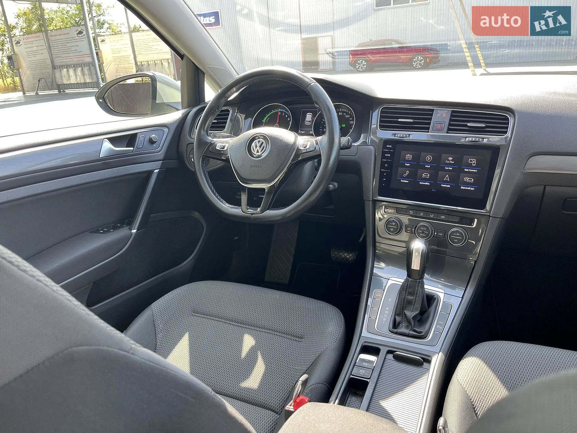 2020 Volkswagen Golf - мініатюра 39