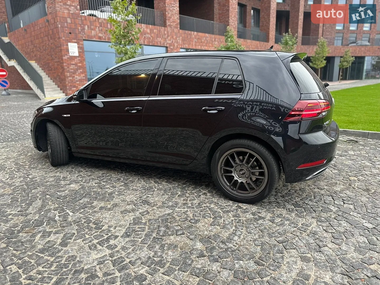 2017 Volkswagen Golf - мініатюра 4