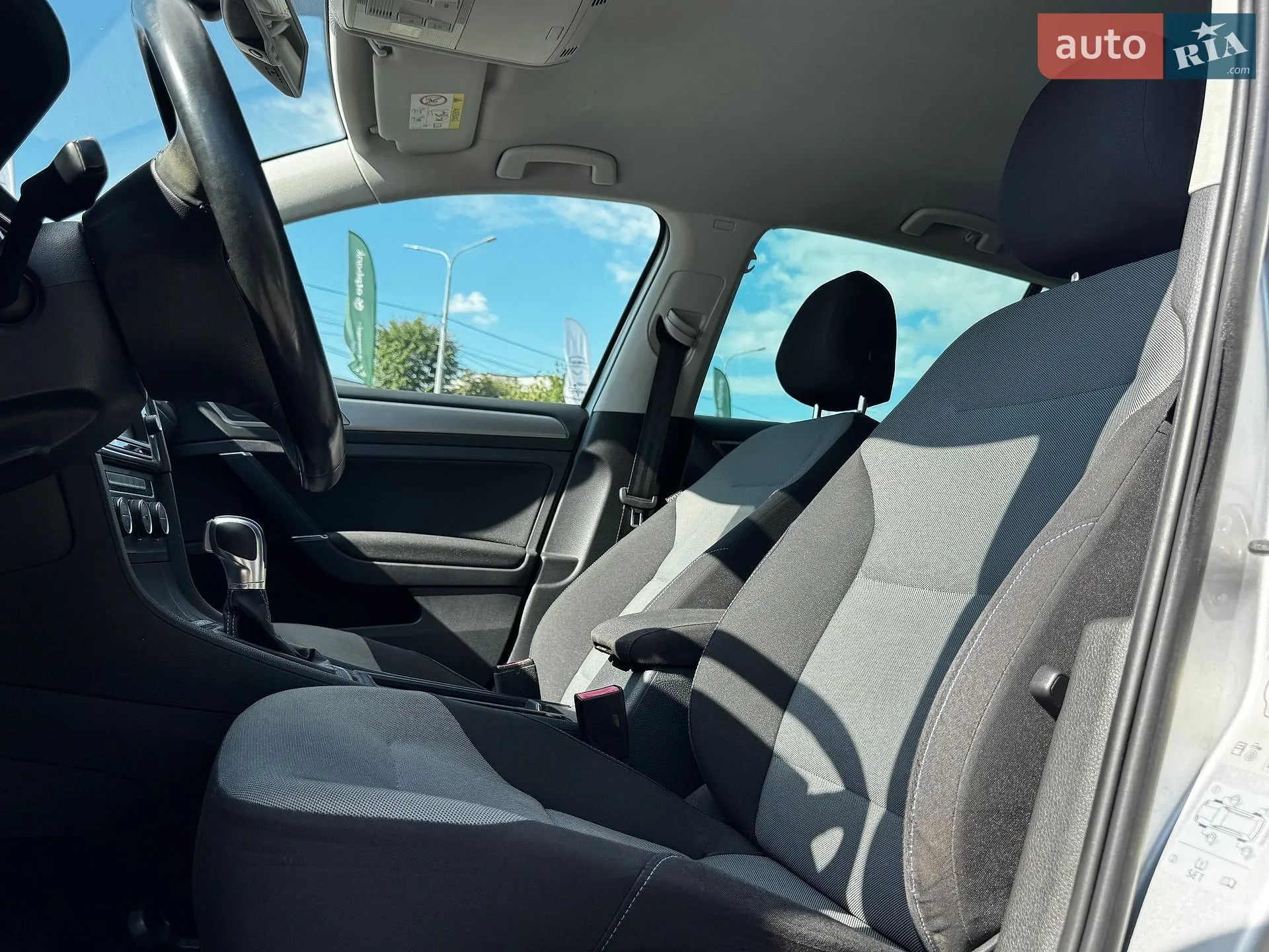 2016 Volkswagen Golf - мініатюра 16