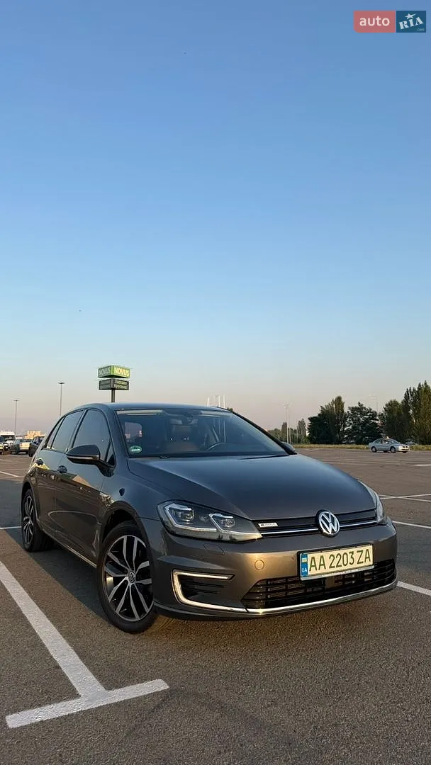 2019 Volkswagen Golf - мініатюра 12
