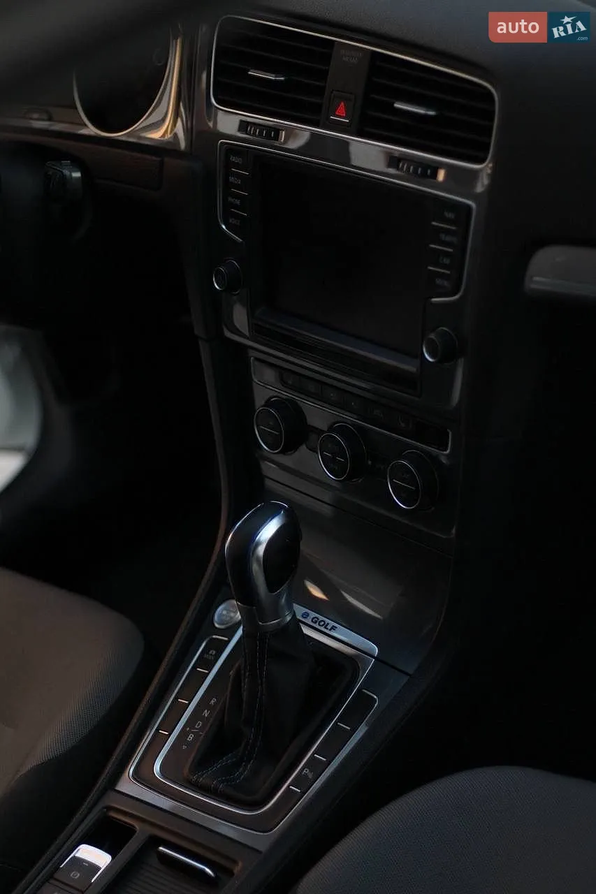 2014 Volkswagen Golf - мініатюра 18