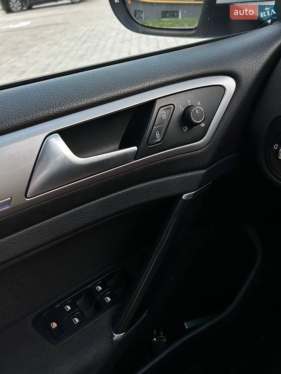 2014 Volkswagen Golf - мініатюра 30
