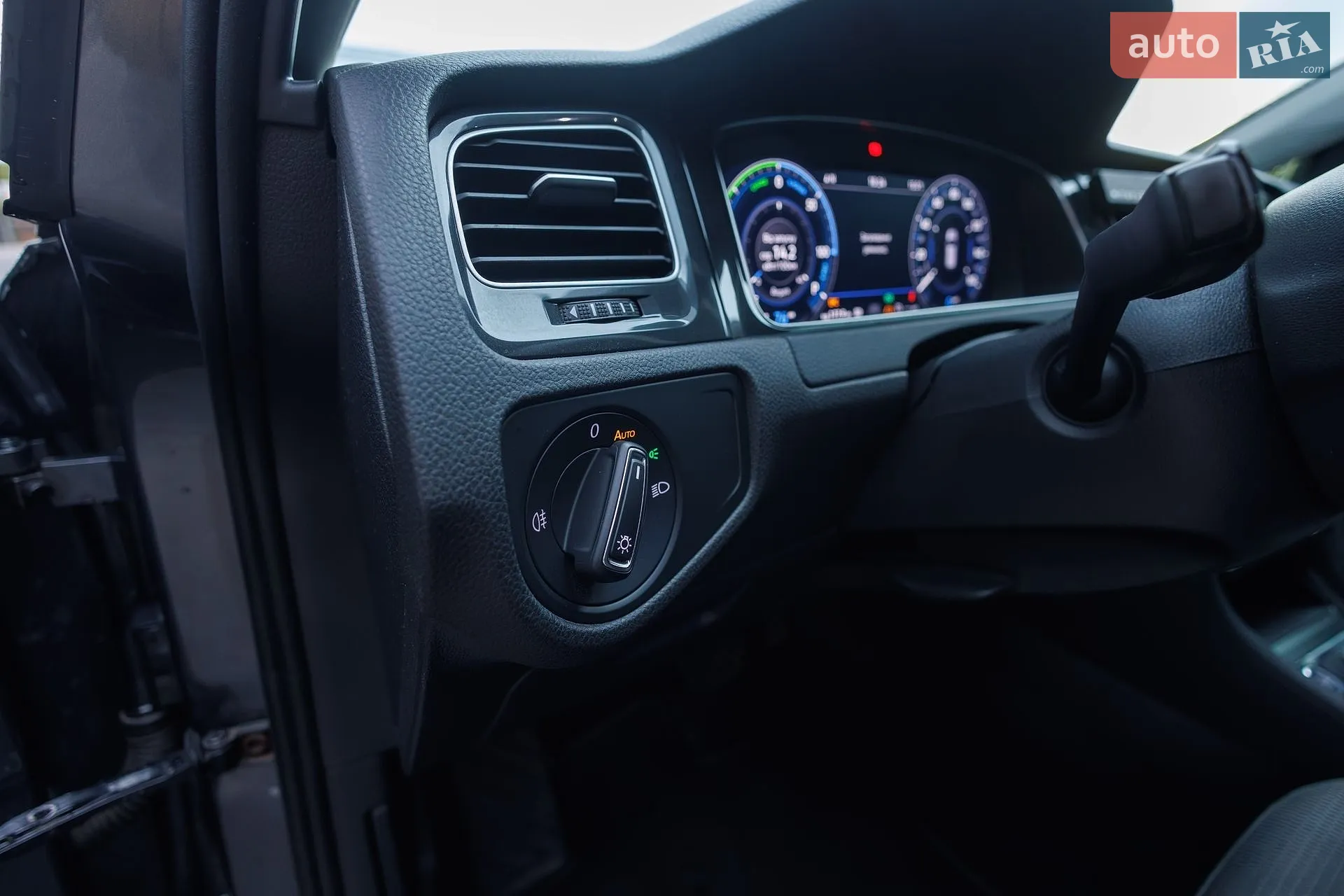 2017 Volkswagen Golf - мініатюра 33