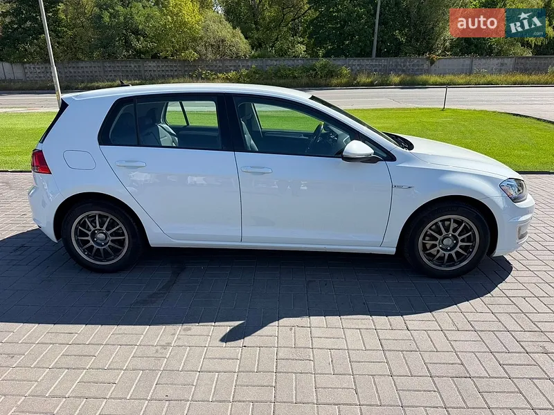 Volkswagen e-Golf