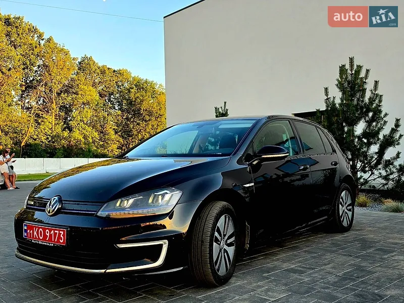 Volkswagen e-Golf 2015