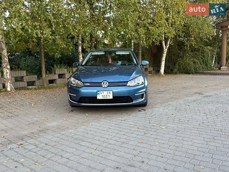 Volkswagen e-Golf 2015