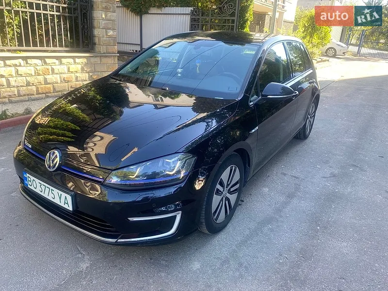 Volkswagen e-Golf 2016