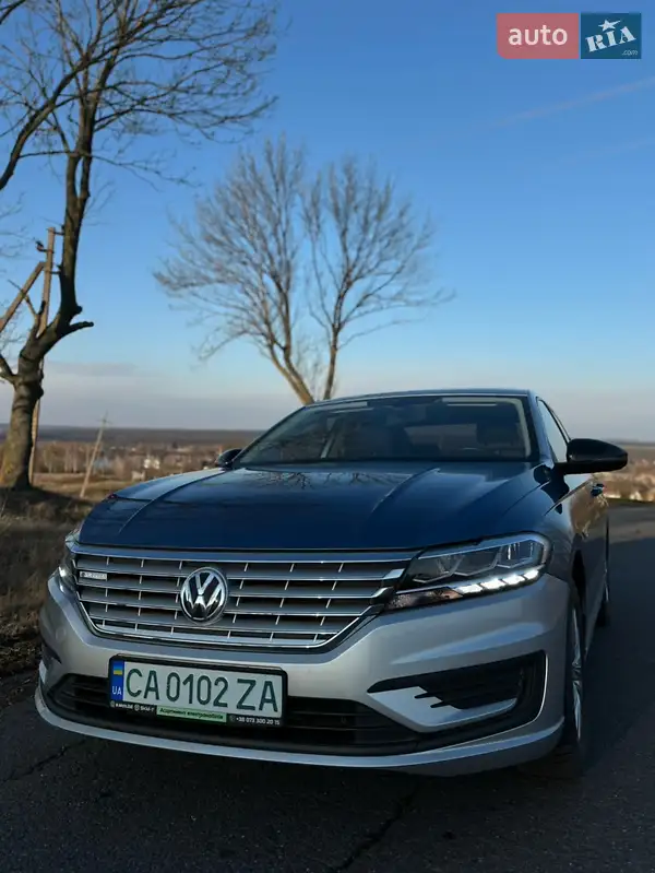 Volkswagen e-Lavida 2019