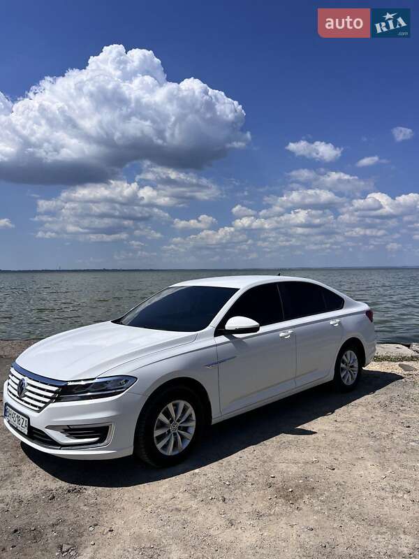 Volkswagen e-Lavida 2019