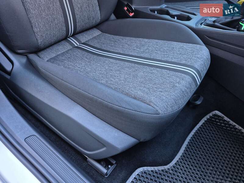 Седан Volkswagen e-Lavida 2019 в Киеве фото 28 Седан Volkswagen e-Lavida 2019 в Киеве