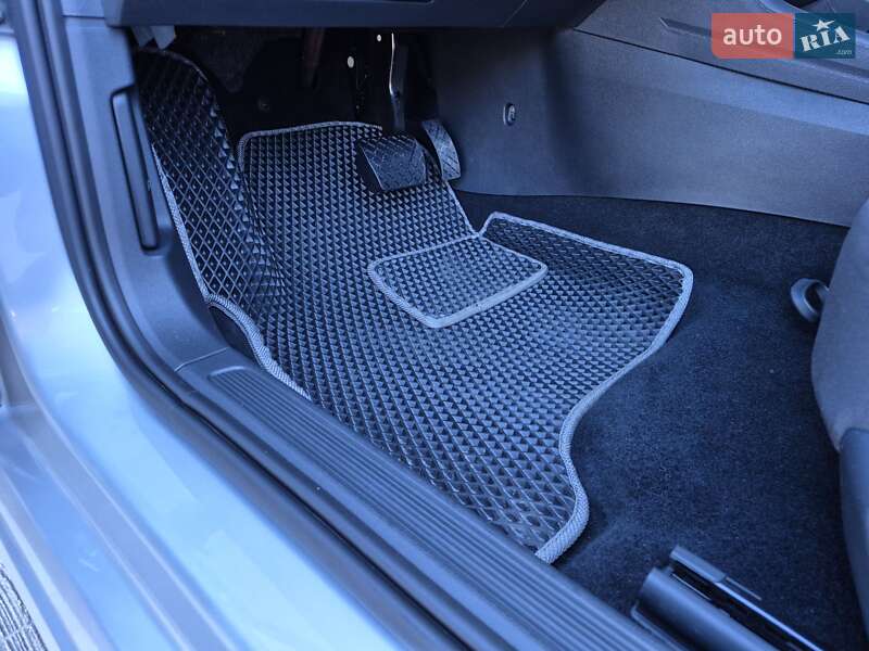 Седан Volkswagen e-Lavida 2019 в Киеве фото 35 Седан Volkswagen e-Lavida 2019 в Киеве