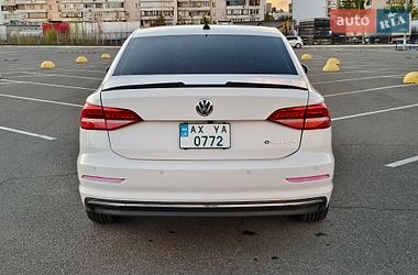 Седан Volkswagen e-Lavida 2019 в Киеве