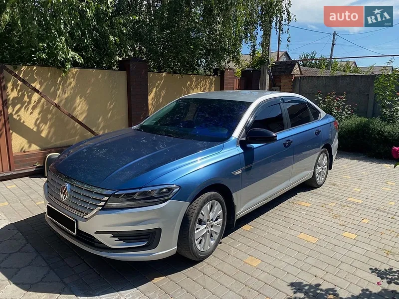 Volkswagen e-Lavida 2019