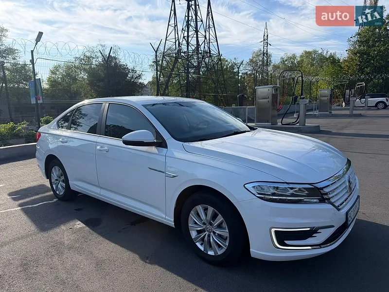 Volkswagen e-Lavida