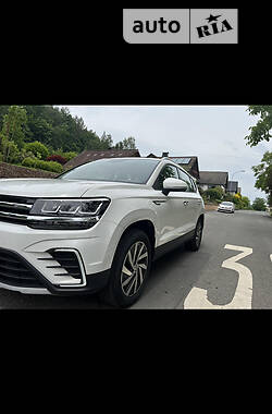 Внедорожник / Кроссовер Volkswagen E-Tharu 2020 в Черноморске