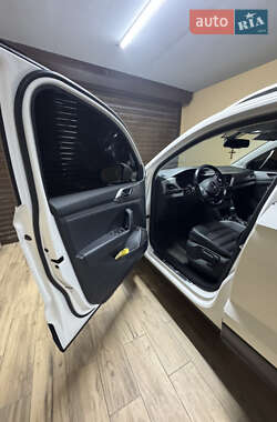 Внедорожник / Кроссовер Volkswagen E-Tharu 2020 в 