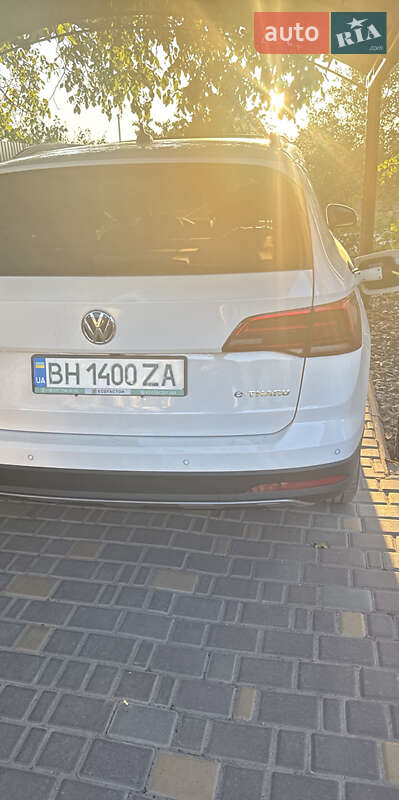 Внедорожник / Кроссовер Volkswagen E-Tharu 2020 в Одессе