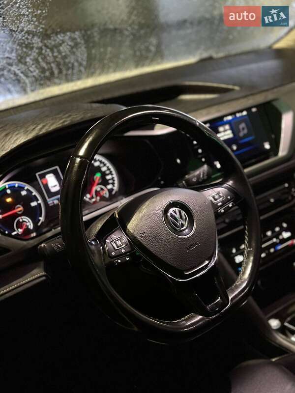 Внедорожник / Кроссовер Volkswagen E-Tharu 2020 в Шостке