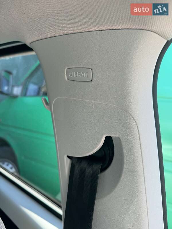 Хэтчбек Volkswagen e-Up 2022 в Запорожье