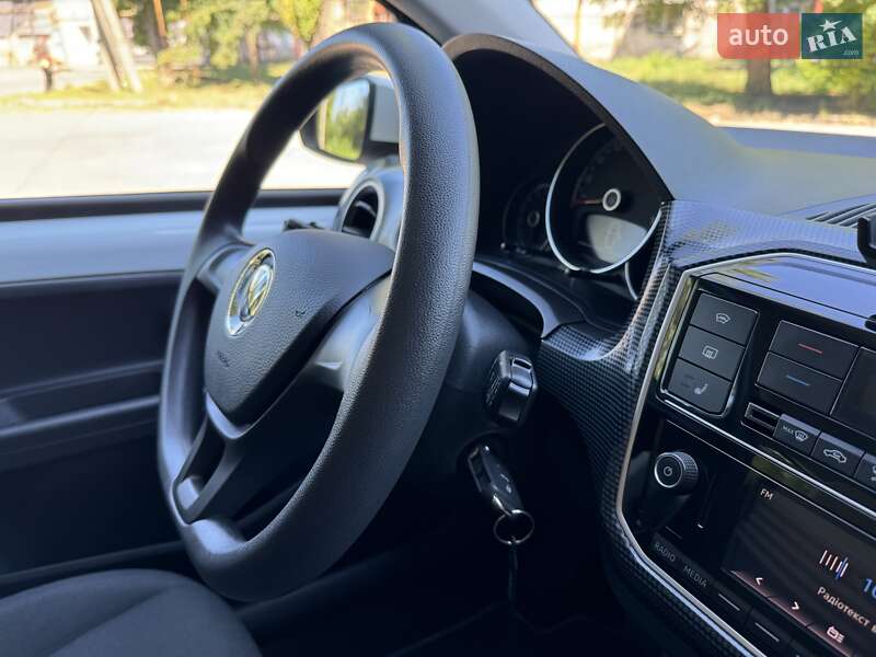 Хэтчбек Volkswagen e-Up 2022 в Запорожье