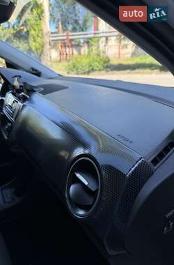 Хэтчбек Volkswagen e-Up 2022 в 