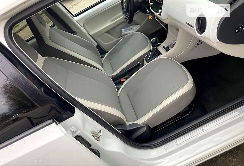 Хэтчбек Volkswagen e-Up 2014 в Львове фото 8 Хэтчбек Volkswagen e-Up 2014 в Львове