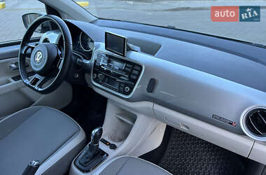 Хэтчбек Volkswagen e-Up 2015 в 