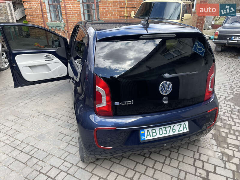 Хетчбек Volkswagen e-Up 2013 в Вінниці