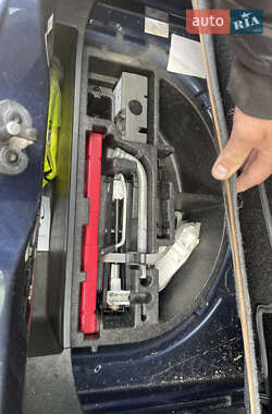 Хетчбек Volkswagen e-Up 2013 в 