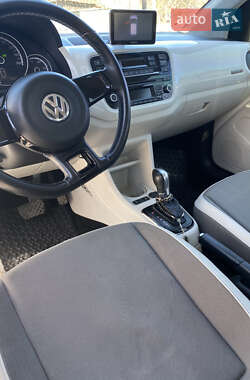 Хэтчбек Volkswagen e-Up 2013 в 