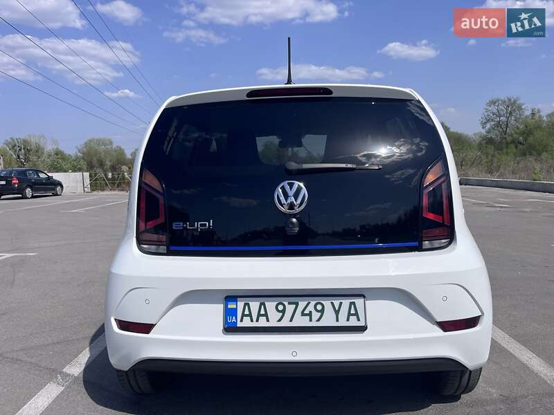 Хетчбек Volkswagen e-Up 2018 в Ірпені