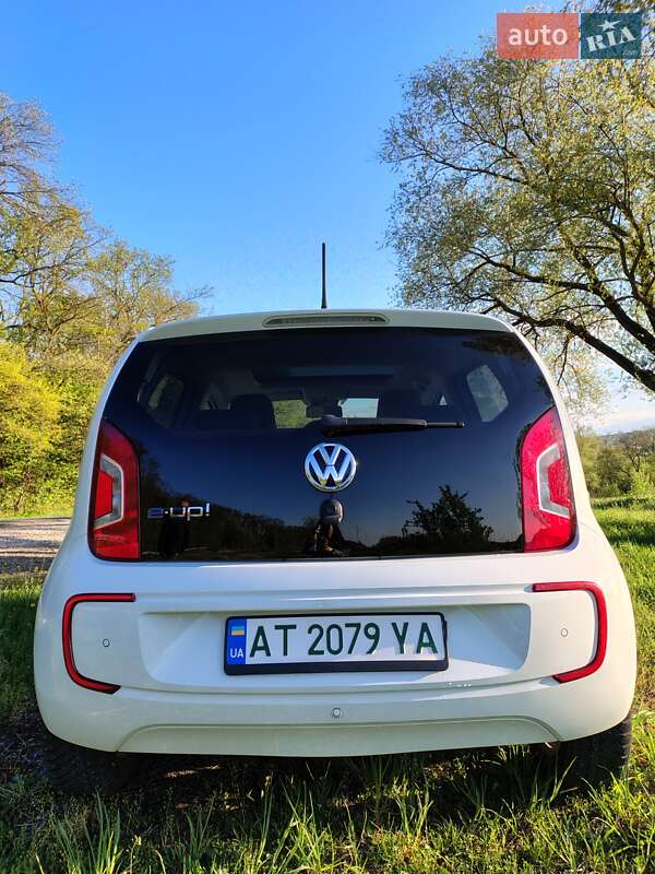 Хетчбек Volkswagen e-Up 2014 в Коломиї