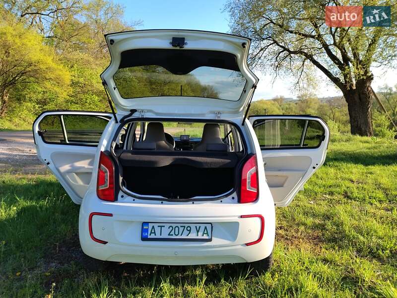 Хетчбек Volkswagen e-Up 2014 в Коломиї