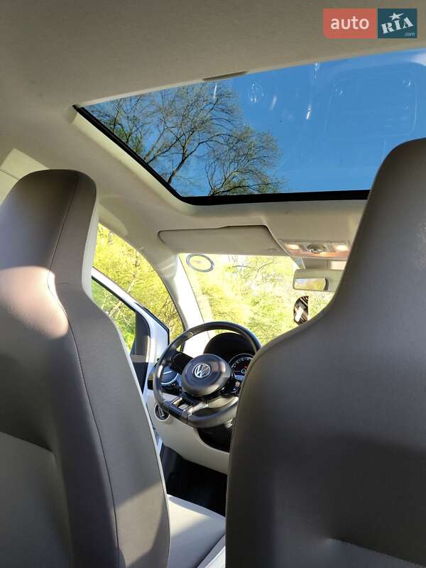 Хетчбек Volkswagen e-Up 2014 в Коломиї