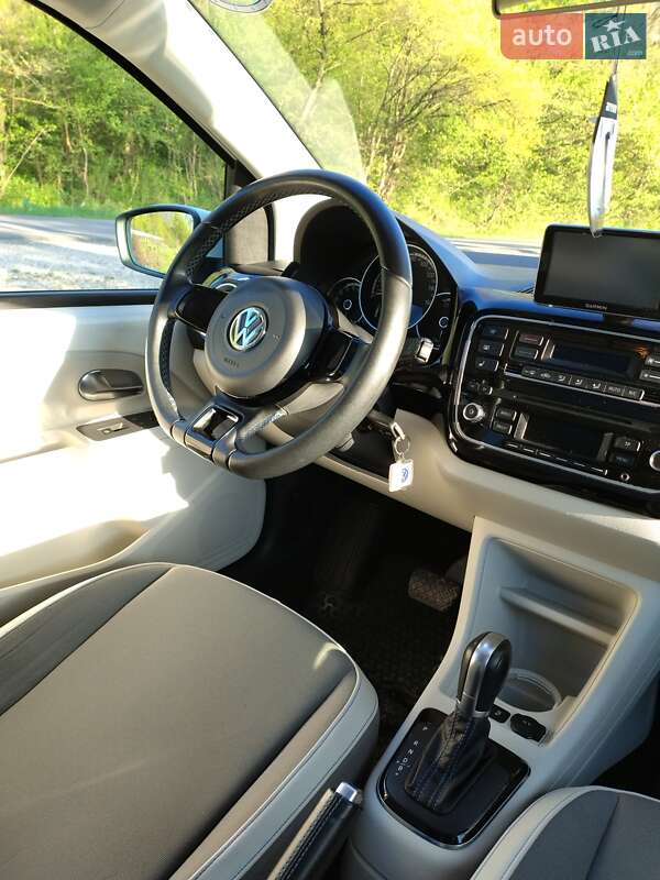 Хетчбек Volkswagen e-Up 2014 в Коломиї