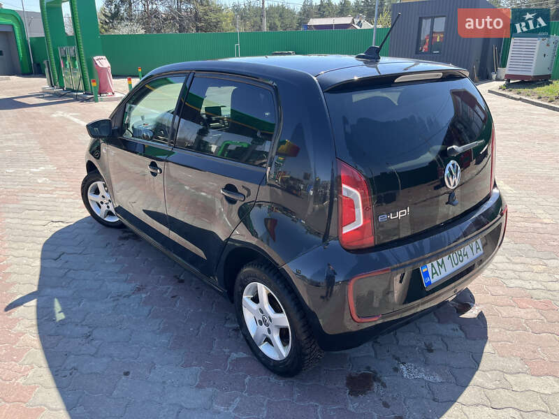 Хетчбек Volkswagen e-Up 2014 в Києві