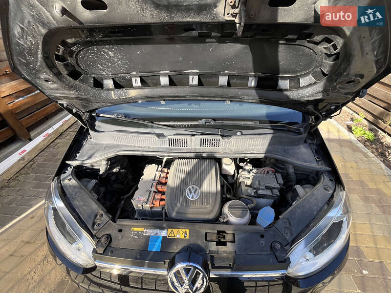 Хетчбек Volkswagen e-Up 2014 в Києві