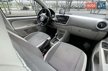 Хэтчбек Volkswagen e-Up 2014 в 