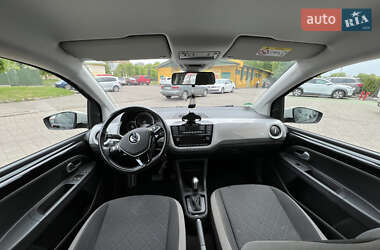 Хэтчбек Volkswagen e-Up 2021 в 
