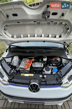 Хетчбек Volkswagen e-Up 2023 в 