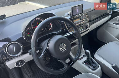 Хэтчбек Volkswagen e-Up 2014 в 