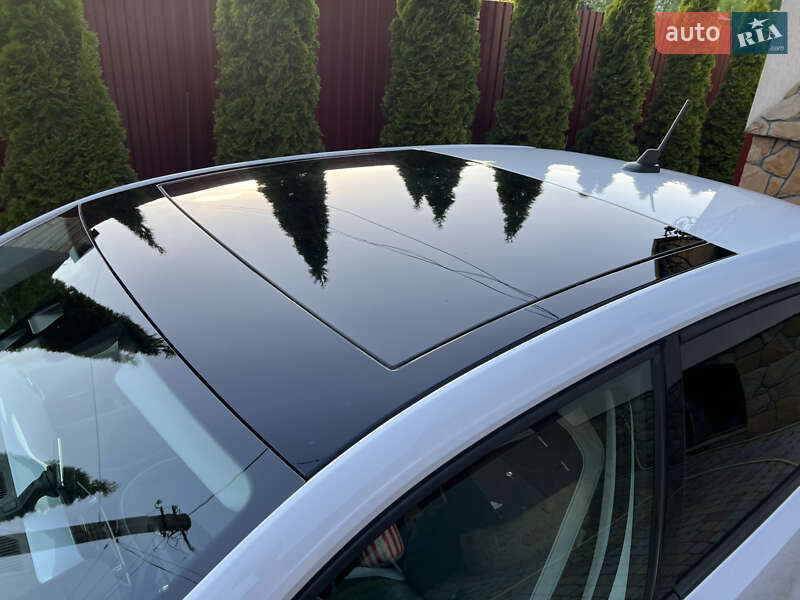 Хэтчбек Volkswagen e-Up 2014 в Львове