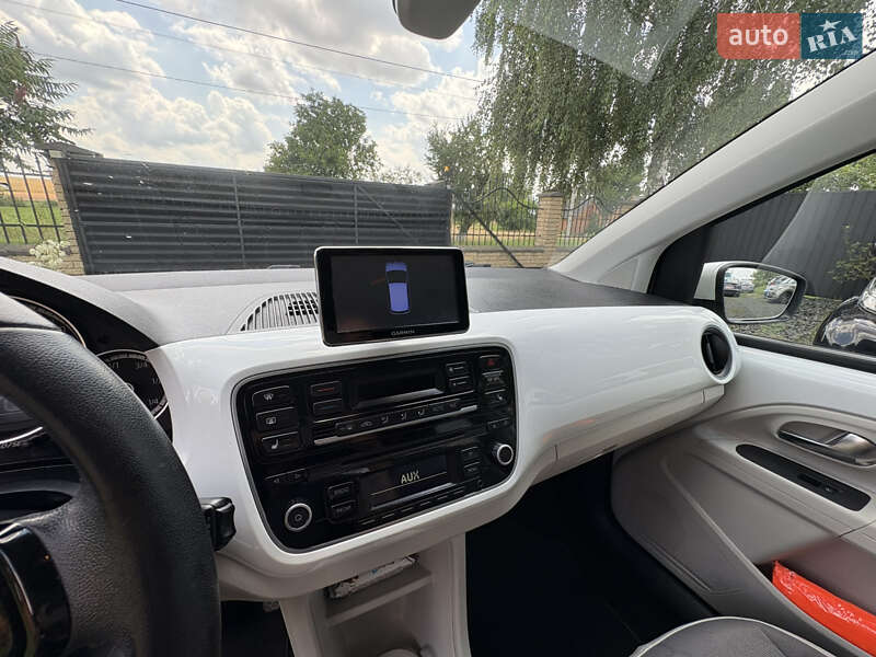 Хэтчбек Volkswagen e-Up 2014 в Луцке