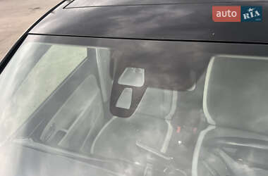 Хэтчбек Volkswagen e-Up 2015 в 